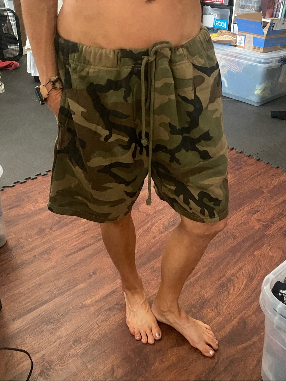 Oversized Camo Jogger Shorts!!